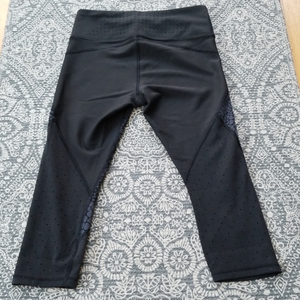Athleta Capris - image 4